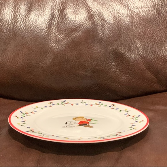 Peanuts Charlie Brown & Snoopy with Christmas Tree Ceramic Salad Plate - Picture 6 of 7